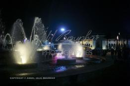 Image du Maroc Professionnelle de  L'ancienne fontaine lumineuse et musicale de Casablanca qui étai l’une des plus importante attraction du centre ville  de la cité blanche, la fierté des Bidaouis surtout durant les années soixante dix et quatre vingt. Située sur la place Mohammed V, Mercredi 21 Novembre 2012. (Photo / Abdeljalil Bounhar) 